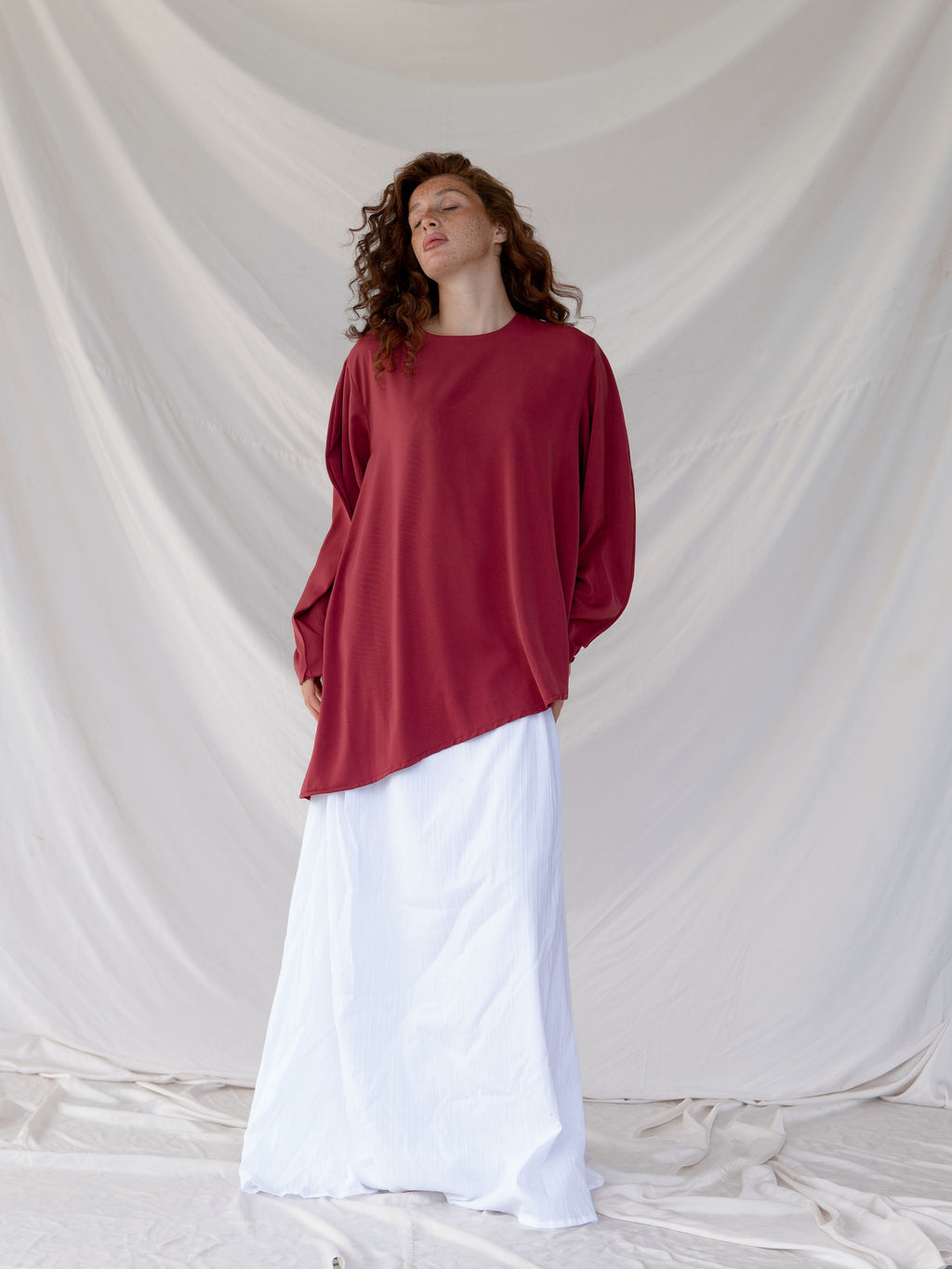 Haut Asymétrique en Crêpe – Manches Balloon