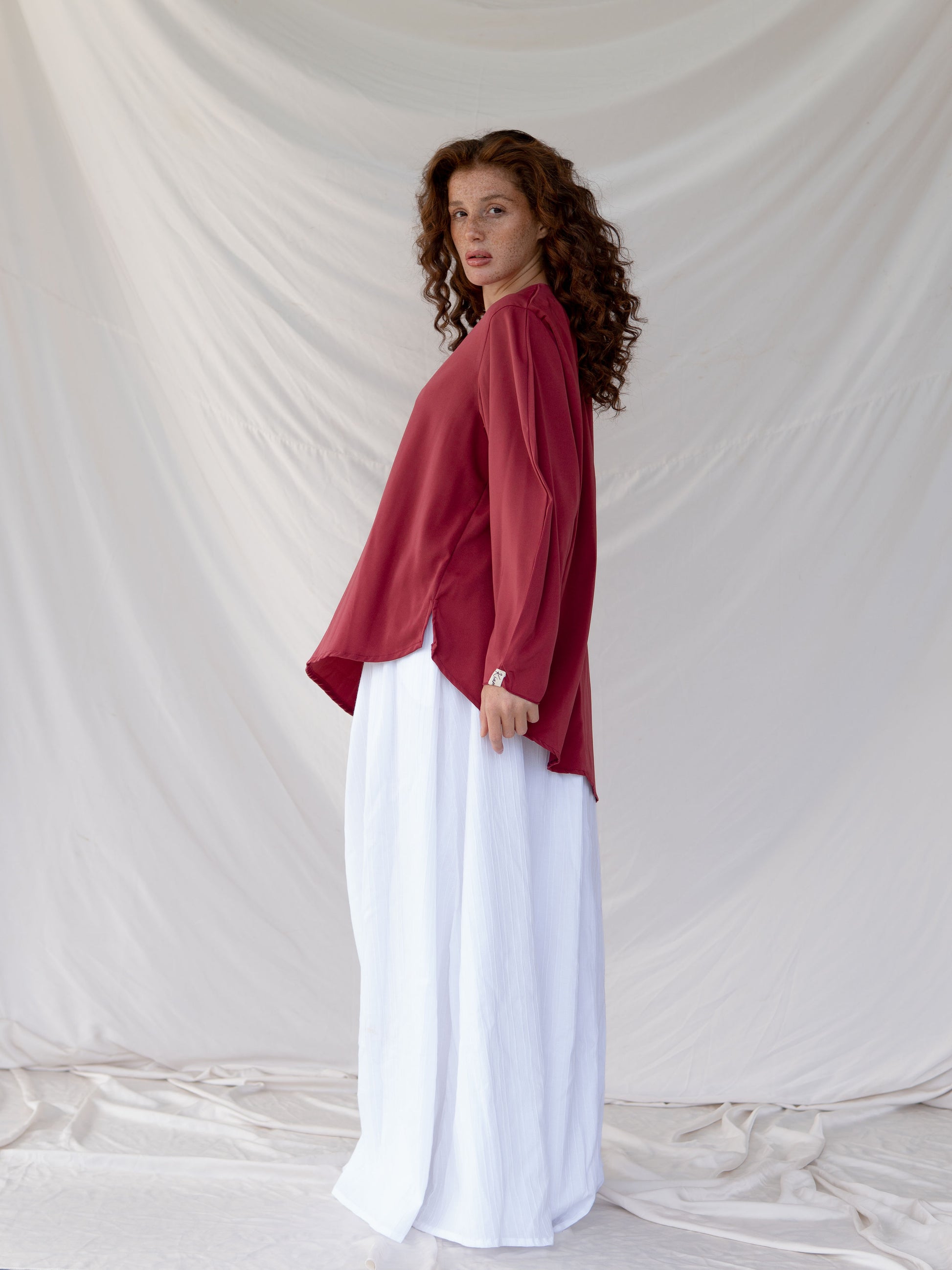 Haut Asymétrique en Crêpe – Manches Balloon