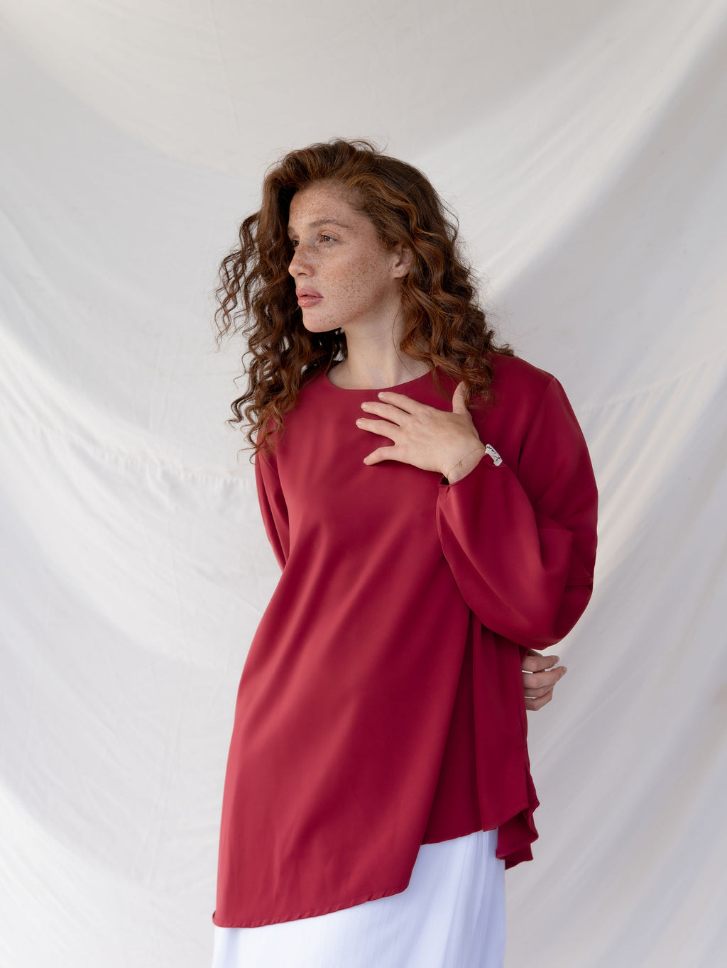Haut Asymétrique en Crêpe – Manches Balloon
