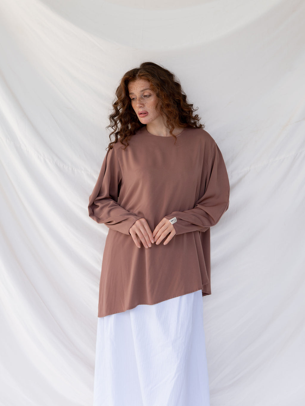 Haut Asymétrique en Crêpe – Manches Balloon