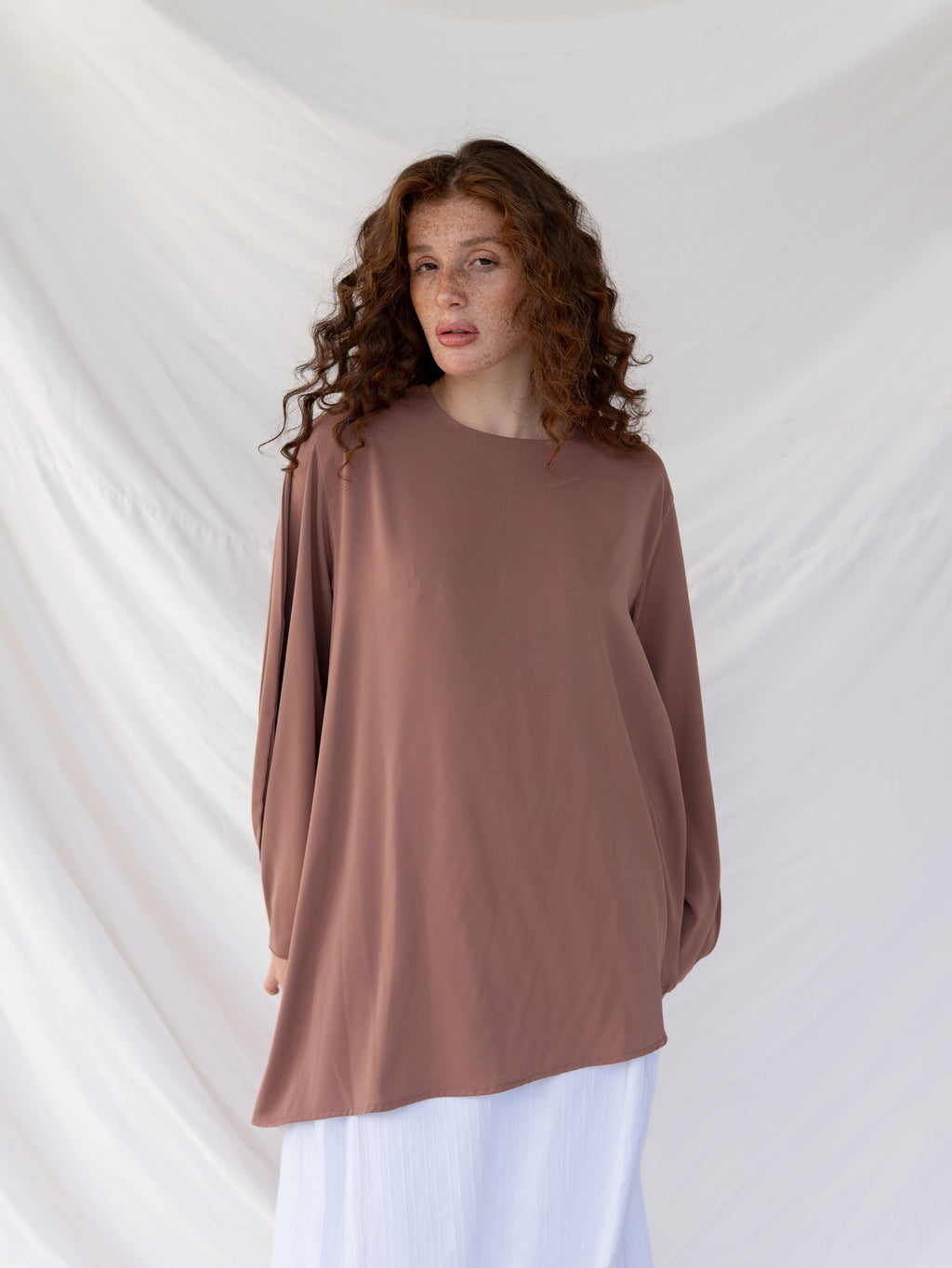 Haut Asymétrique en Crêpe – Manches Balloon