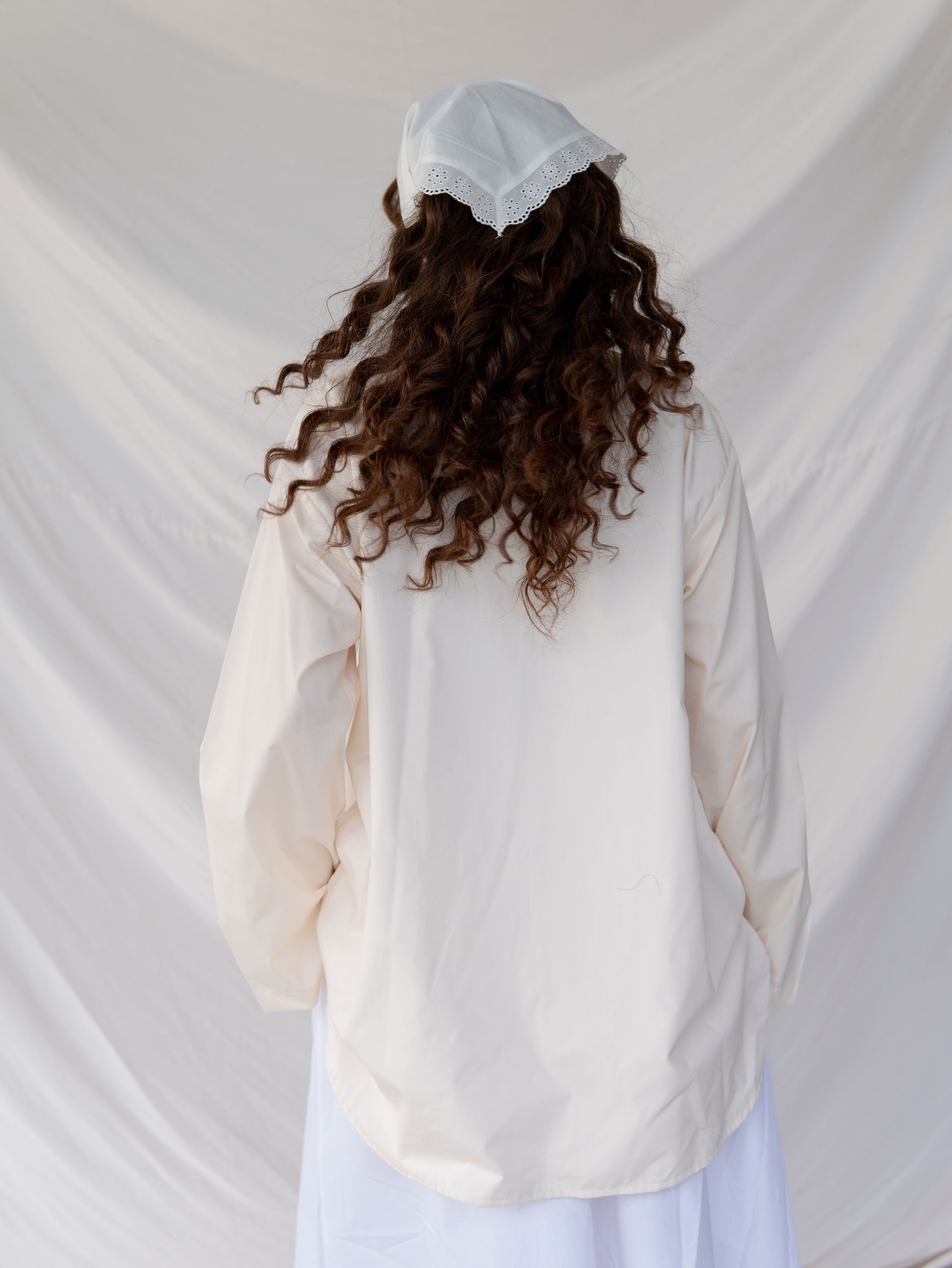 Haut en Coton Doublé – Col Cygne Couleur Beurre