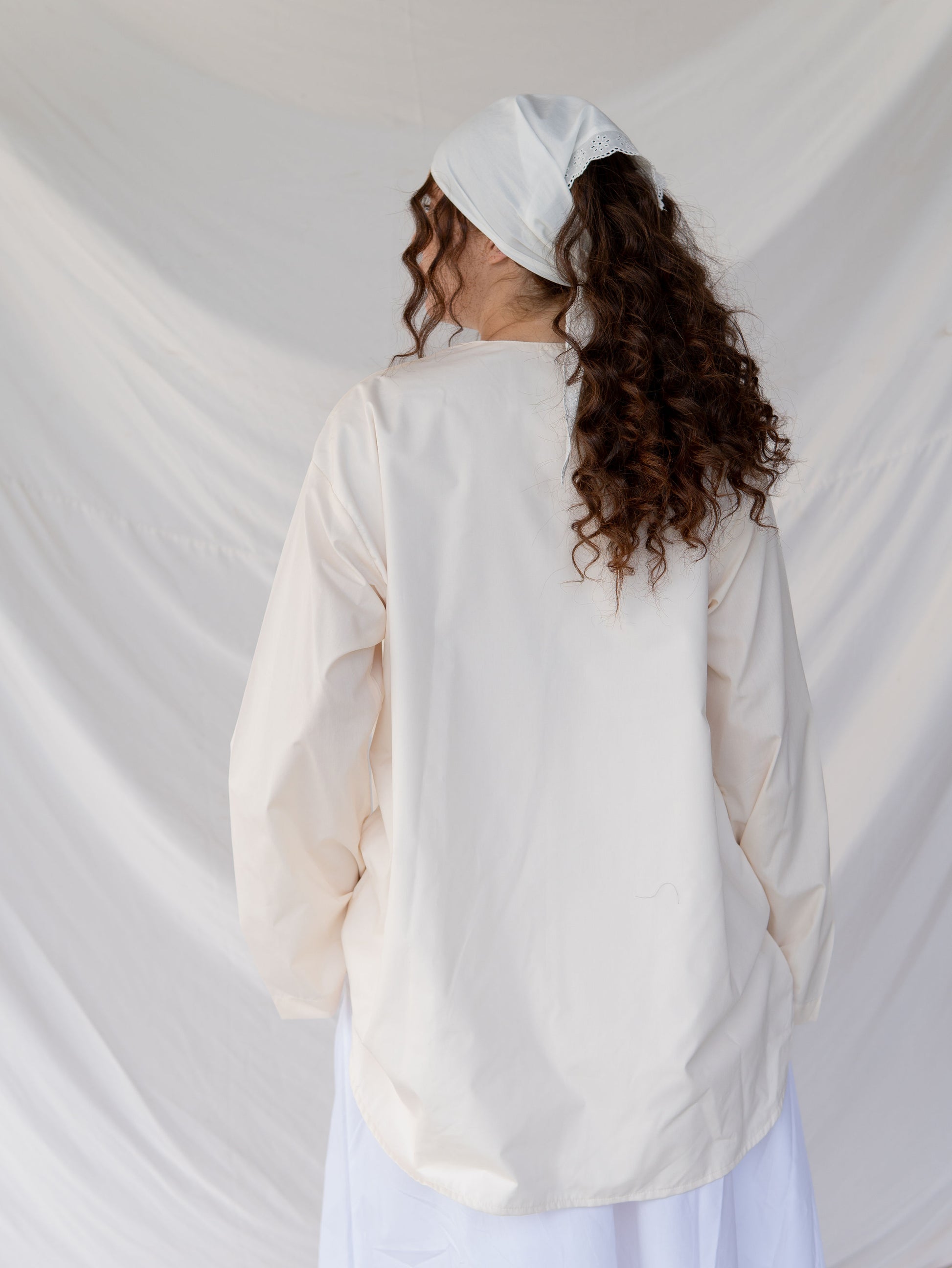 Haut en Coton Doublé – Col Cygne Couleur Beurre