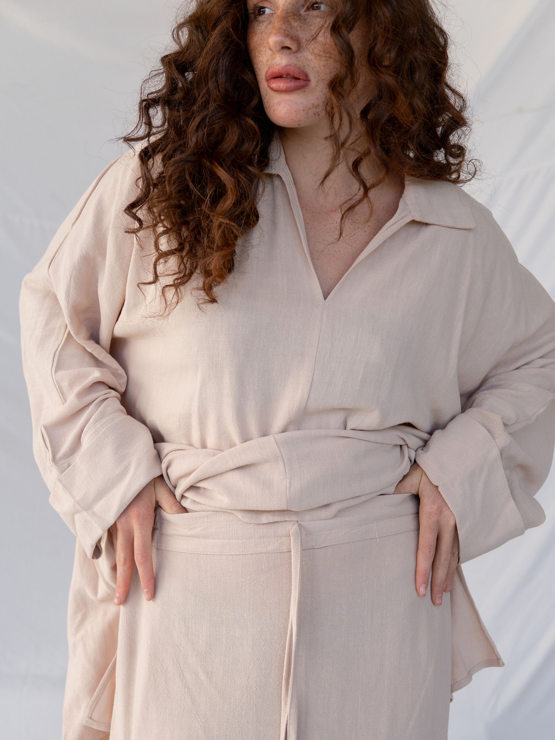 Ensemble en Lin Élégance d’Été-Haut Col Chemise & Jupe Fluide