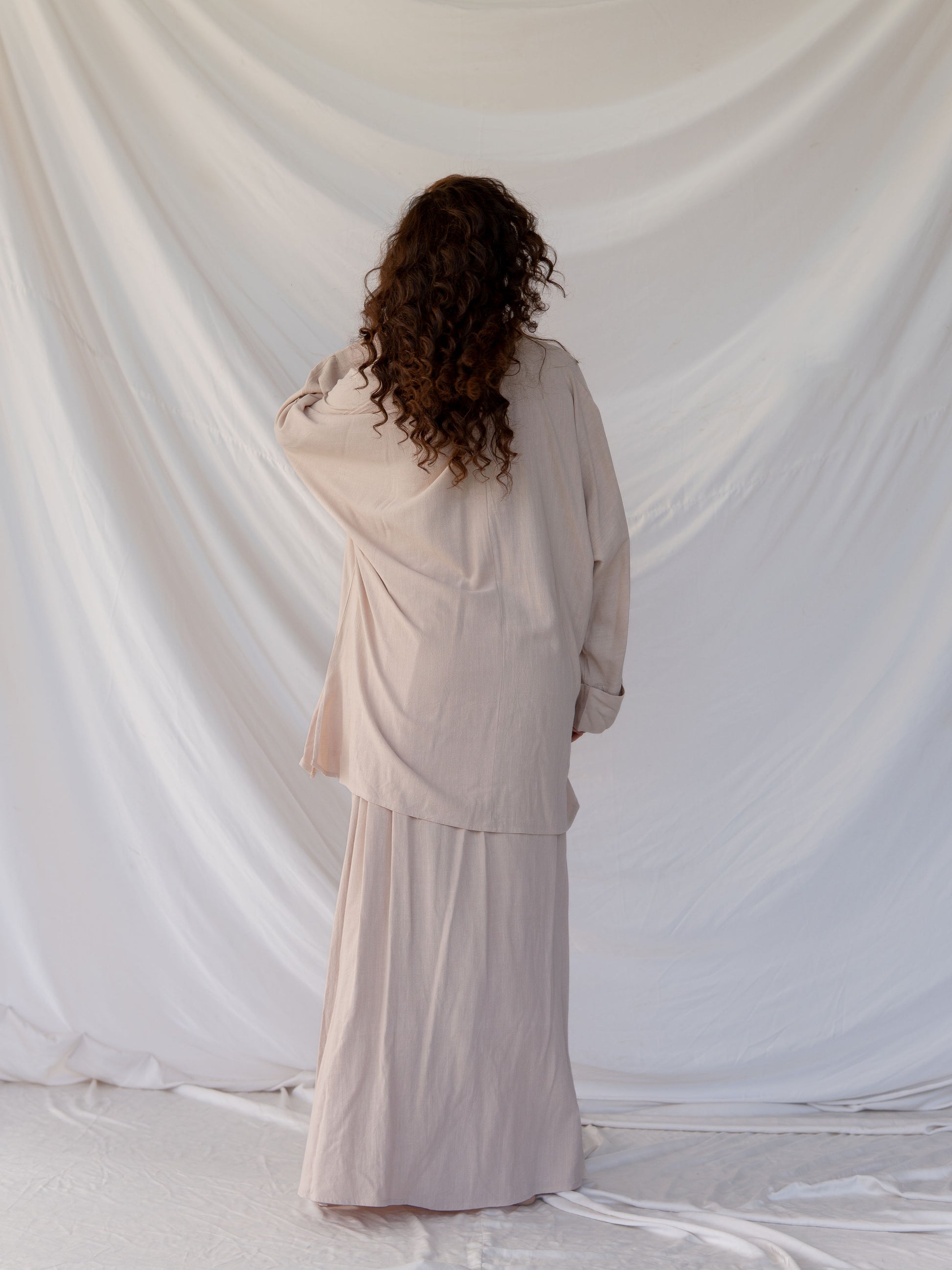 Ensemble en Lin Élégance d’Été-Haut Col Chemise & Jupe Fluide